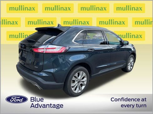Used 2023 Ford Edge Titanium AWD/4WD image 2