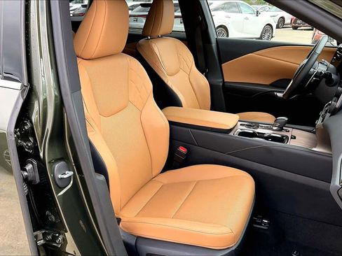 Used 2025 Lexus RX 350 Premium w/ Convenience Package image 9