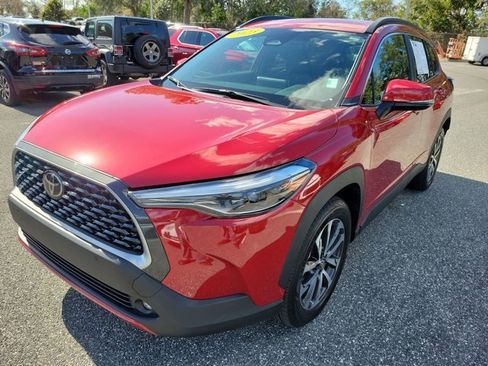 Used 2023 Toyota Corolla Cross XLE image 14