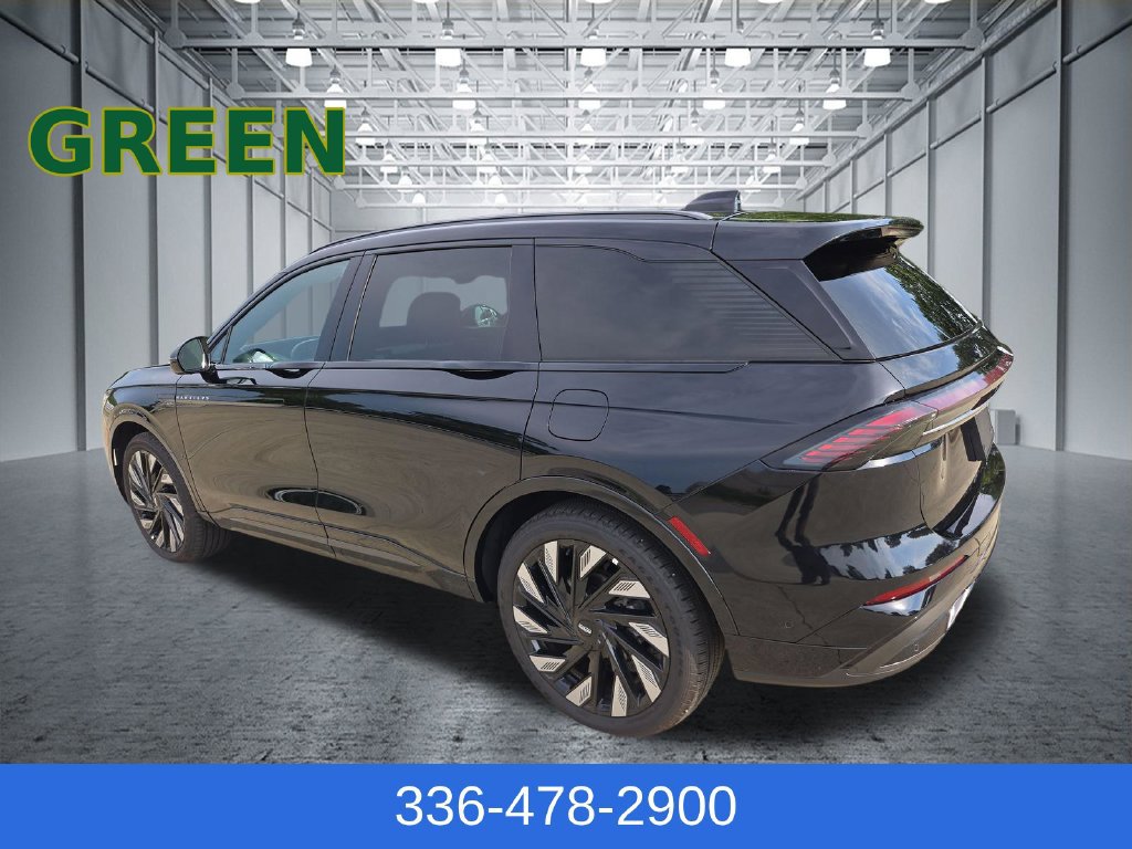 Used 2024 Lincoln Nautilus Reserve w/ Jet Appearance Package (87T) AWD/4WD image 3