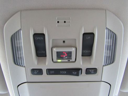 Used 2022 Toyota Highlander Limited image 64