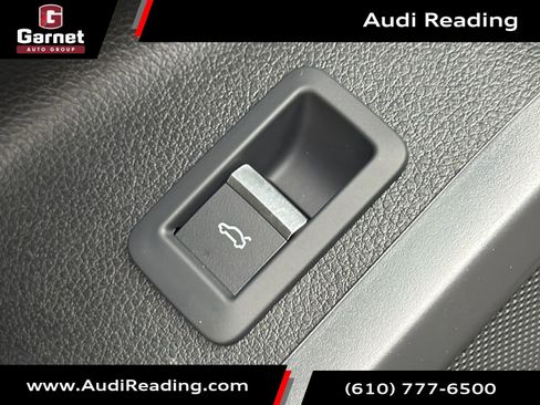 Used 2024 Audi SQ5 Premium image 33