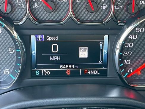 Used 2018 Chevrolet Silverado 1500 LT w/ Midnight Edition image 22