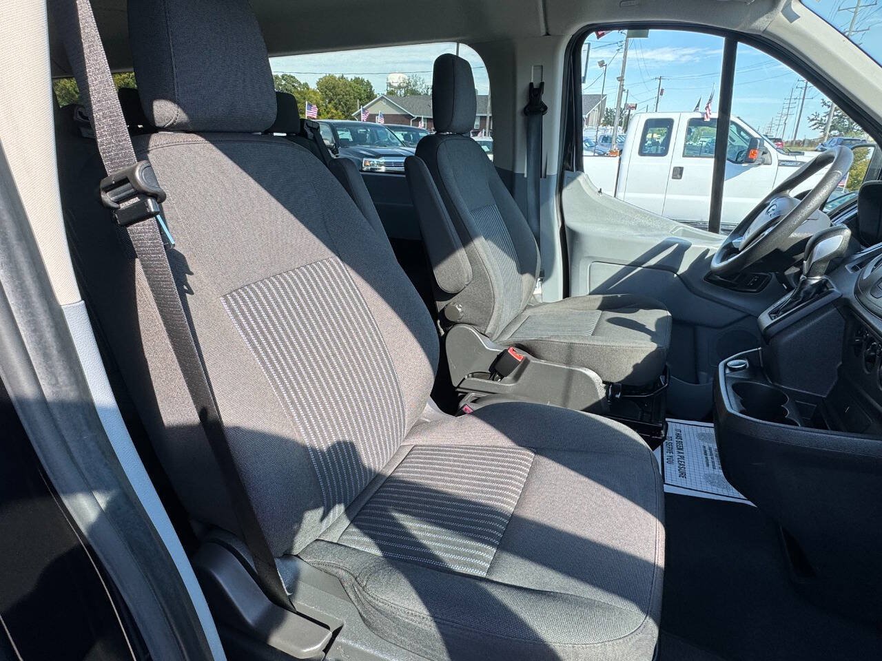 Used 2018 Ford Transit 350 XL RWD image 10