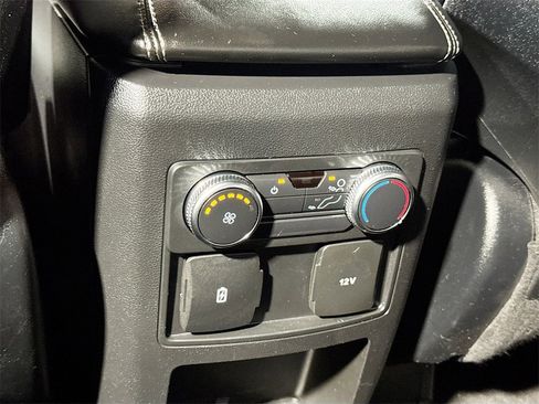 Used 2020 Ford Explorer XLT w/ Equipment Group 202A image 29