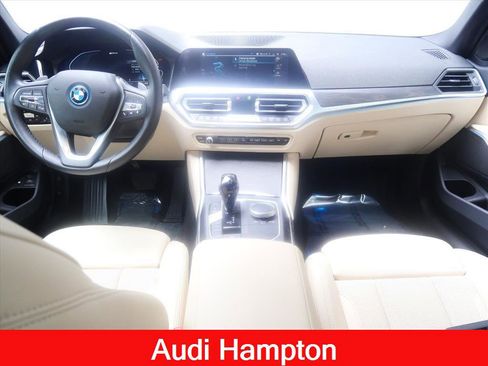 Used 2022 BMW 330e xDrive w/ Convenience Package AWD/4WD image 22