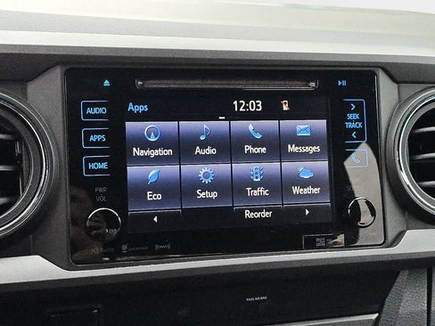 Used 2019 Toyota Tacoma TRD Off-Road w/ Technology Package AWD/4WD image 26