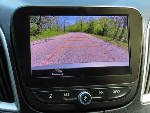 Used 2024 Chevrolet Malibu LT FWD image 6