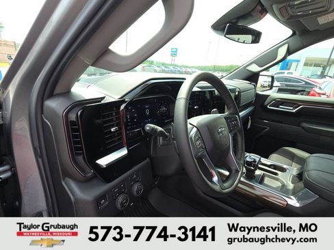New 2026 Chevrolet Silverado 1500 RST w/ Z71 Off-Road Package AWD/4WD image 15