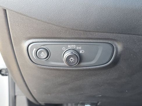 Certified 2023 Chevrolet Equinox LS w/ LS Convenience Package image 21