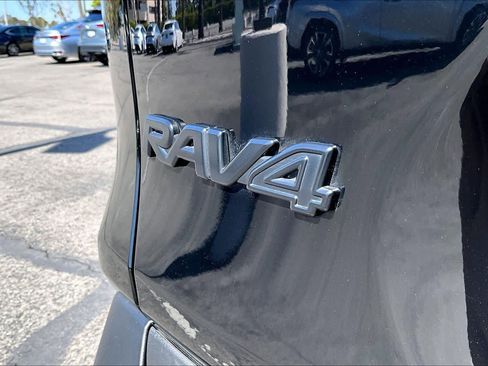 Used 2024 Toyota RAV4 XLE Premium FWD image 9