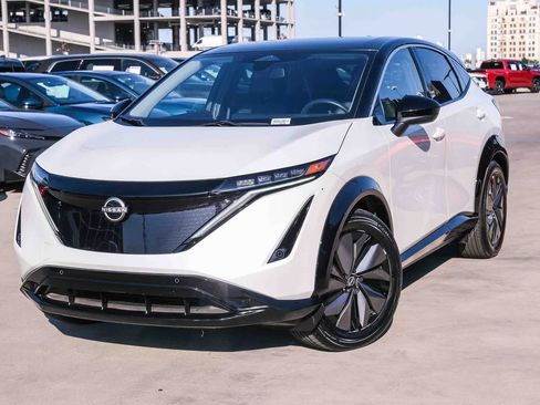 Used 2025 Nissan Ariya FWD image 1