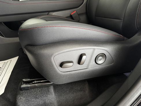 New 2026 Chevrolet Traverse Z71 image 18