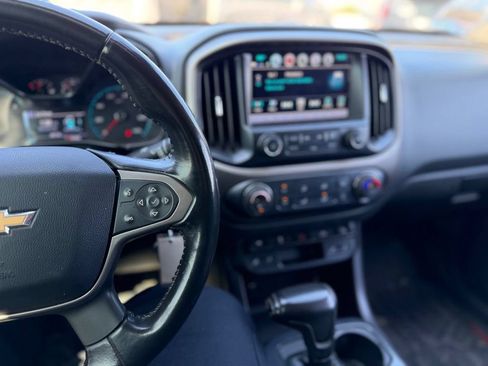 Used 2018 Chevrolet Colorado Z71 AWD/4WD image 8