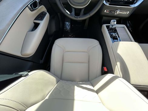 New 2026 Volvo XC90 T8 Plus image 15