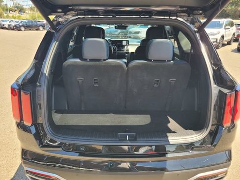 Used 2023 Kia Sorento SX Prestige w/ Panoramic Sunroof Package AWD/4WD image 8