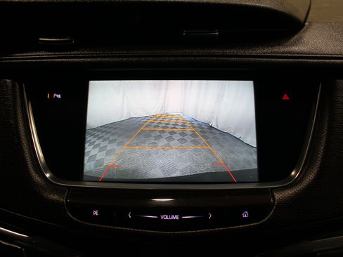 Used 2017 Cadillac XT5 Luxury w/ Driver Awareness Package AWD/4WD image 17