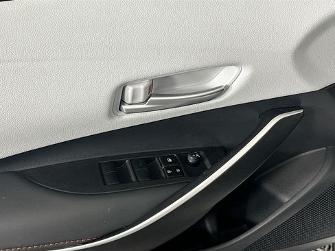 Used 2025 Toyota Corolla FX w/ Convenience Package FWD image 15