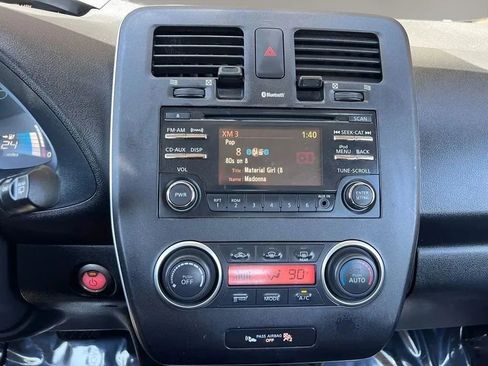 Used 2014 Nissan Leaf S FWD image 21