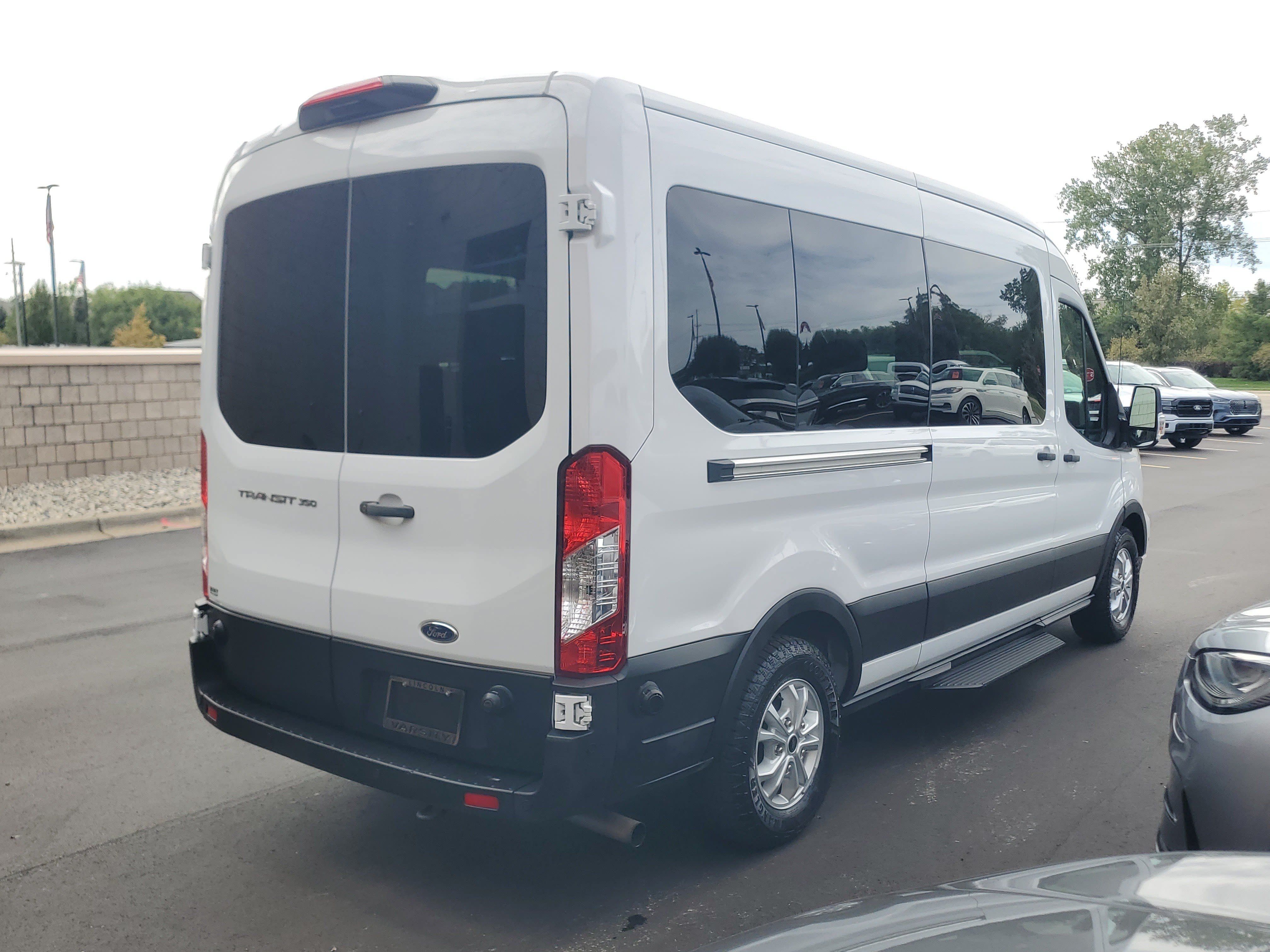 Used 2024 Ford Transit 350 XLT RWD image 6