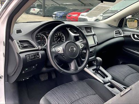 Certified 2019 Nissan Sentra SV image 16