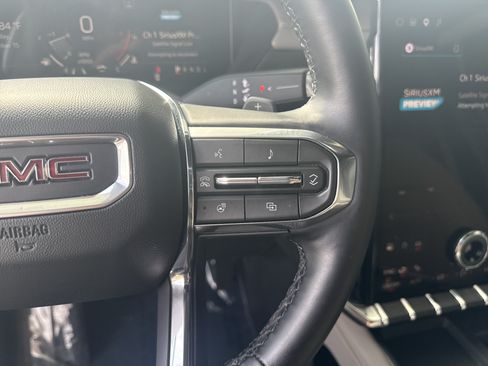 Used 2026 GMC Acadia Elevation w/ Elevation Premium Package FWD image 19