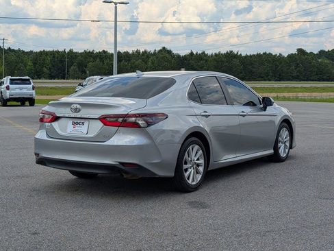 Used 2024 Toyota Camry LE FWD image 5