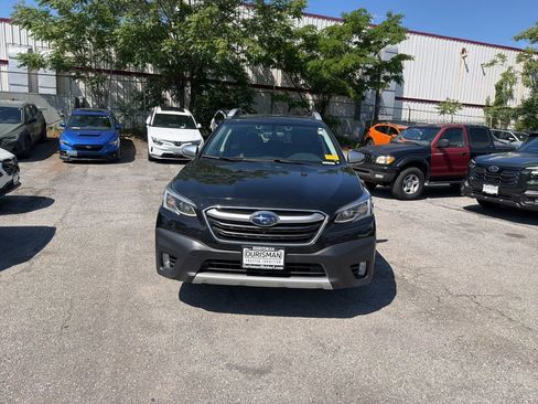 Used 2022 Subaru Outback Touring AWD/4WD image 2