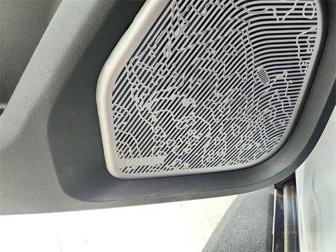 New 2026 GMC Hummer EV SUV image 33