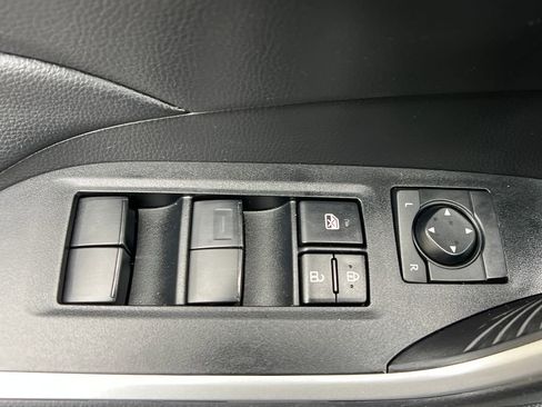 Used 2024 Toyota RAV4 LE image 12