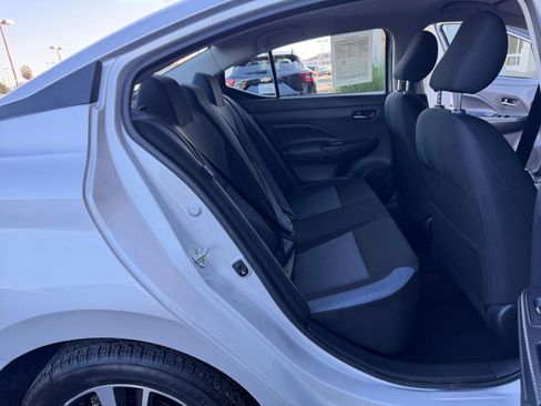 Used 2025 Nissan Versa SV image 39