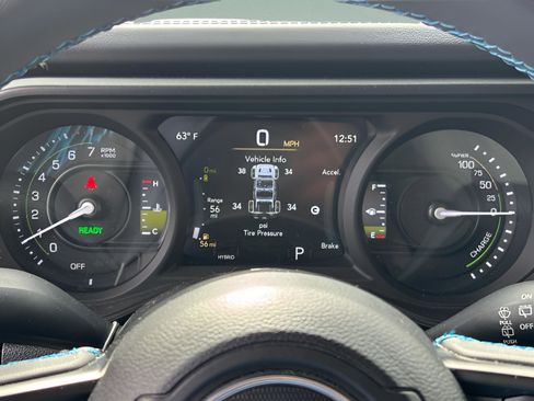 Used 2024 Jeep Wrangler Unlimited Rubicon 4xe image 22