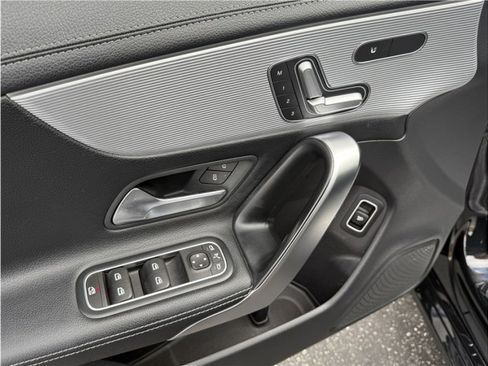 Used 2020 Mercedes-Benz CLA 250 image 17