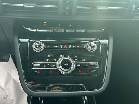 Used 2022 Lincoln Corsair FWD image 21