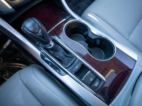 Certified 2016 Acura TLX w/ Technology Package image 29