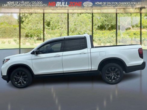 Used 2021 Honda Ridgeline Sport image 2