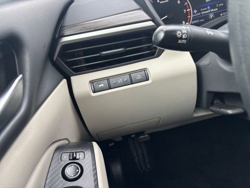 Used 2025 Nissan Altima 2.5 SV image 34