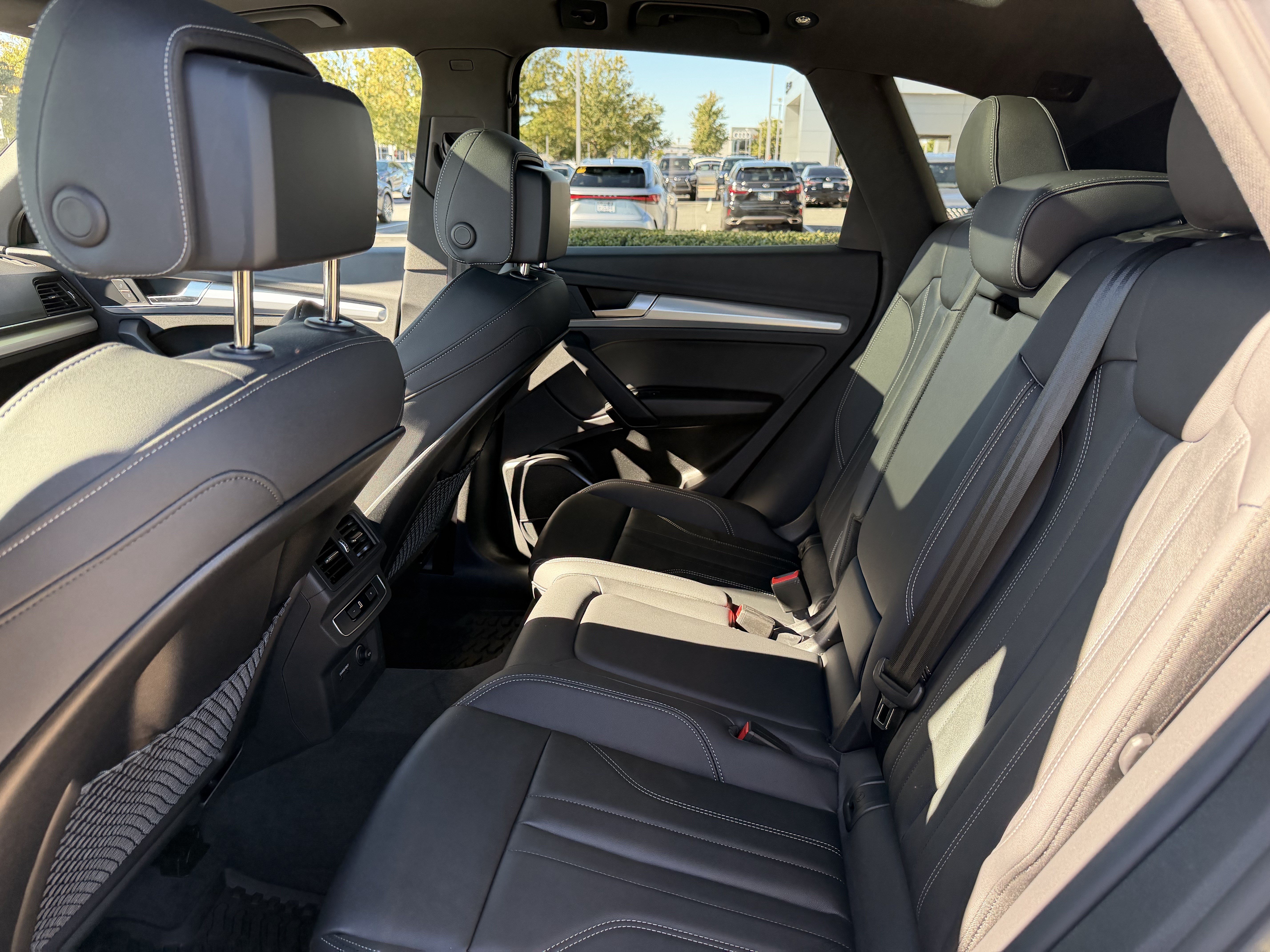 Certified 2025 Audi Q5 2.0T Premium w/ Convenience Plus Package AWD/4WD image 18