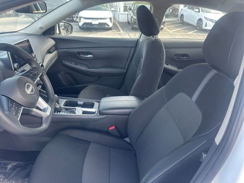 Used 2025 Nissan Sentra SV image 25