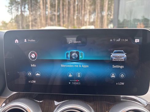Used 2022 Mercedes-Benz GLC 300 w/ Premium Package Lite image 34