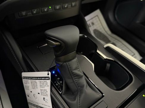 New 2025 Lexus ES 350 w/ Premium Package image 16