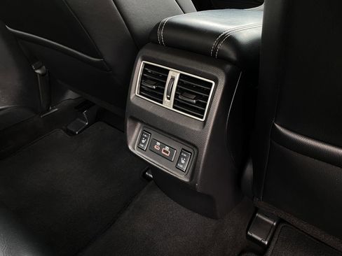 Used 2023 Nissan Maxima SL image 29