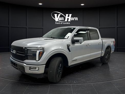 Used 2025 Ford F150 Platinum AWD/4WD image 3