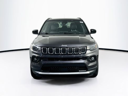 Used 2023 Jeep Compass Limited w/ Sun and Sound Group AWD/4WD image 2