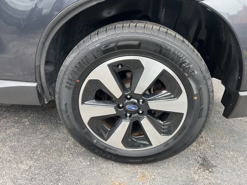 Used 2018 Subaru Forester 2.5i w/ Alloy Wheel Package image 18