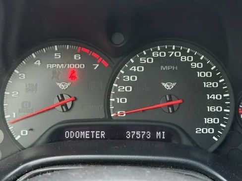 Used 2001 Chevrolet Corvette Convertible w/ Preferred Equipment Group2 RWD image 25