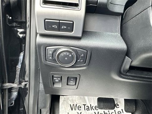 Used 2020 Ford F150 Platinum image 18