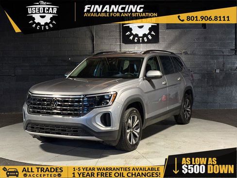 Used 2024 Volkswagen Atlas SE image 1