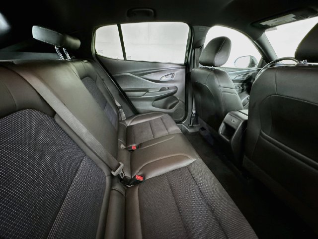 Used 2025 Buick Envista Preferred w/ Convenience I Package FWD image 24