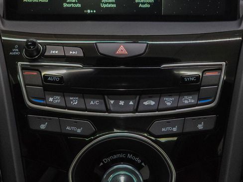 Used 2025 Acura RDX SH-AWD image 33